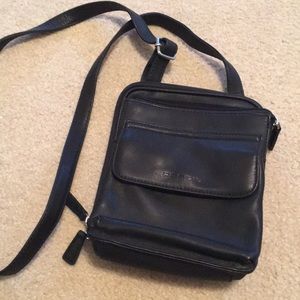 EUC Fossil black leather crossbody